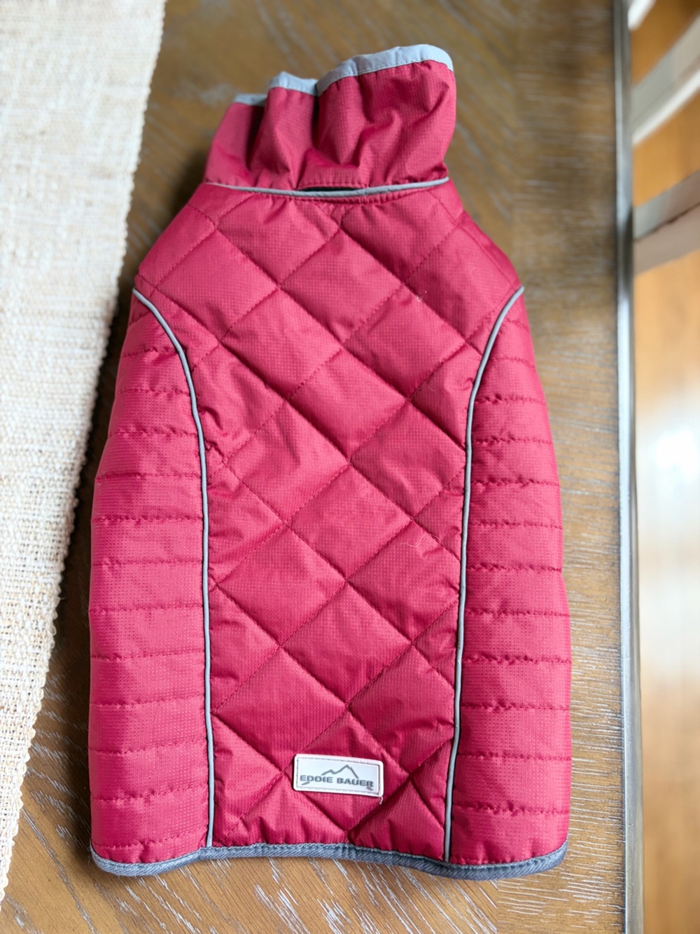 Eddie Bauer dog coat Maroon size medium fleece